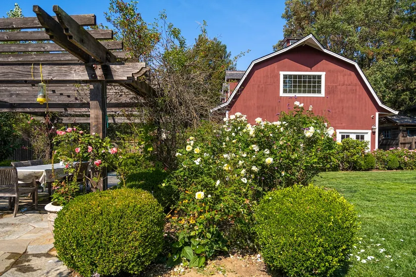 Country Loft—Near Nat’l Parks, SF, Napa, Coast - Image 1