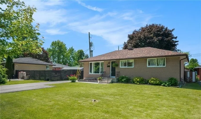 Beautiful Kingston House - Image 1