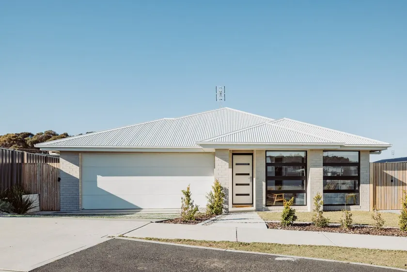 Opal - Family Beach House Hawley - Image 1