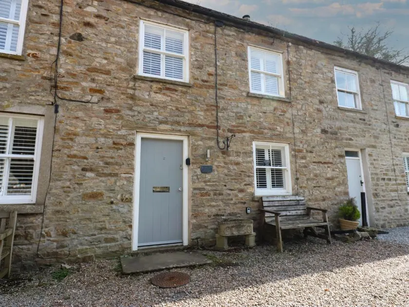 Bumblebee Cottage, Aysgarth Falls - Image 1