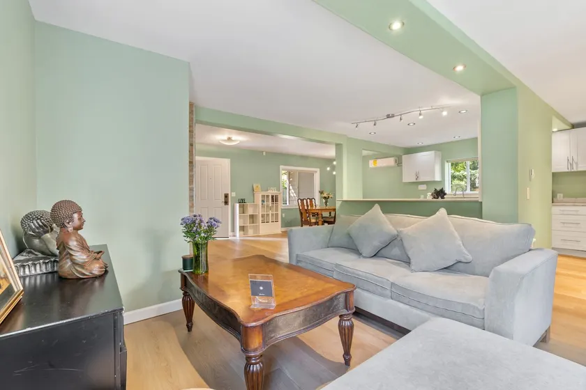 Serene Getaway in Kenmore 4BR/3BA - Image 1
