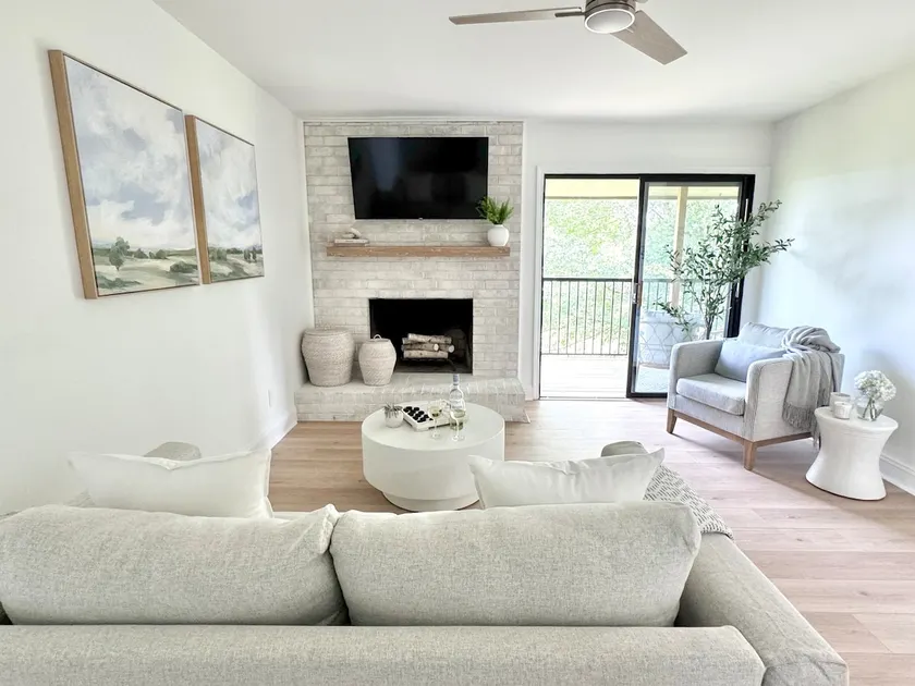 Peaceful & Convenient 2BR Near Ballantyne - Image 1