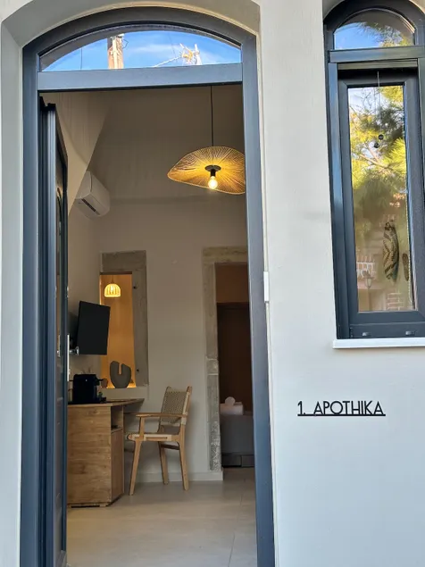 Arch Residence, studio 1, Apothika - Image 1