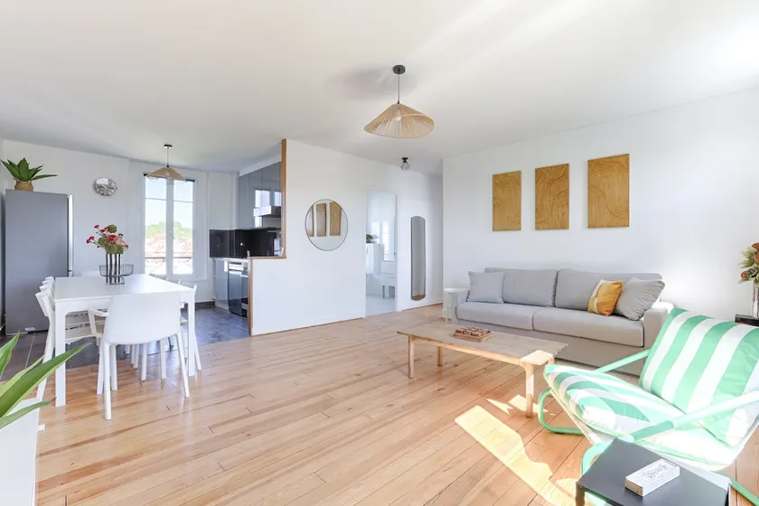 Large family apartment - 4 bedrooms - Image 1