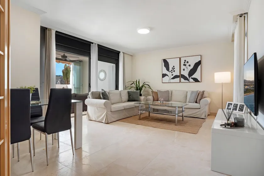 Acosta 3 by Asola Property - Image 1