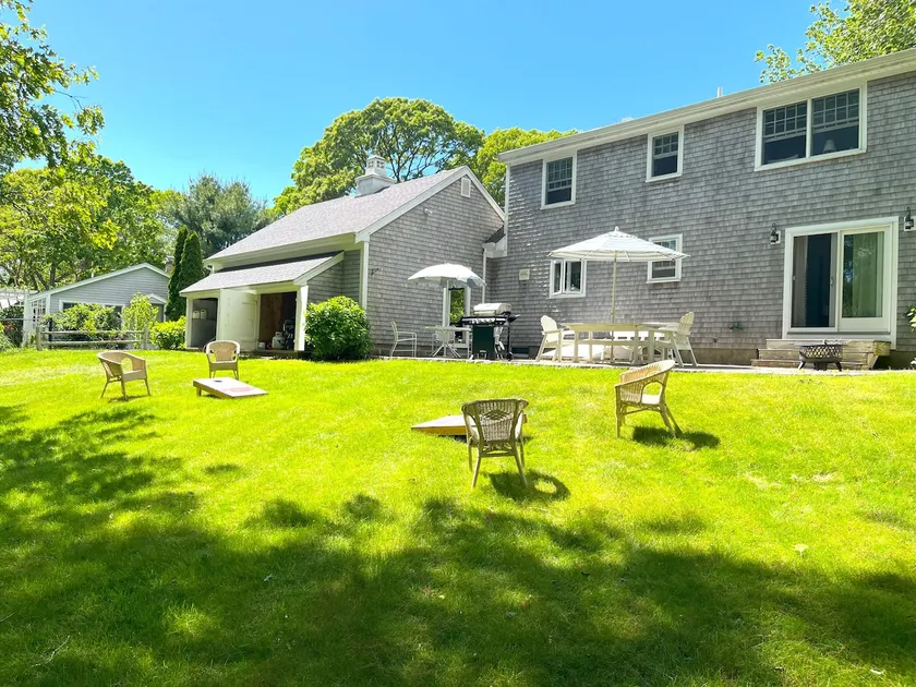 Classic Cape Home in Sippewissett - Dog Friendly - Image 1