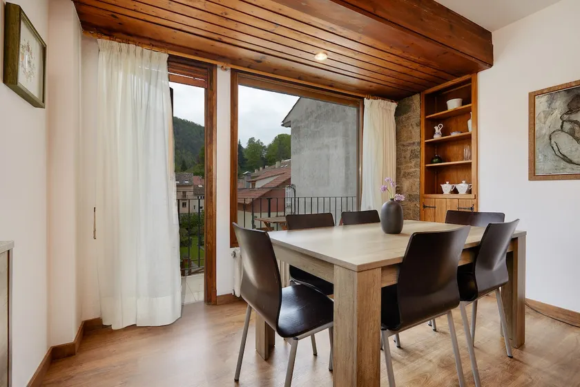 Cozy apartment in the center of Camprodon - Image 1