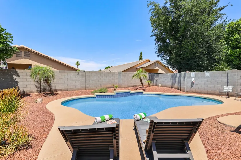 Arizona's WIN with Heated pool! - Image 1