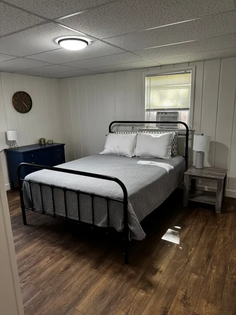 Newly Remodeled 1BR - By Airport - Image 1