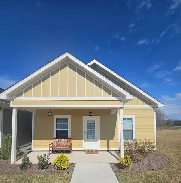 The Cottages 100 Pet Friendly 2 Bd 2 Ba - Image 1
