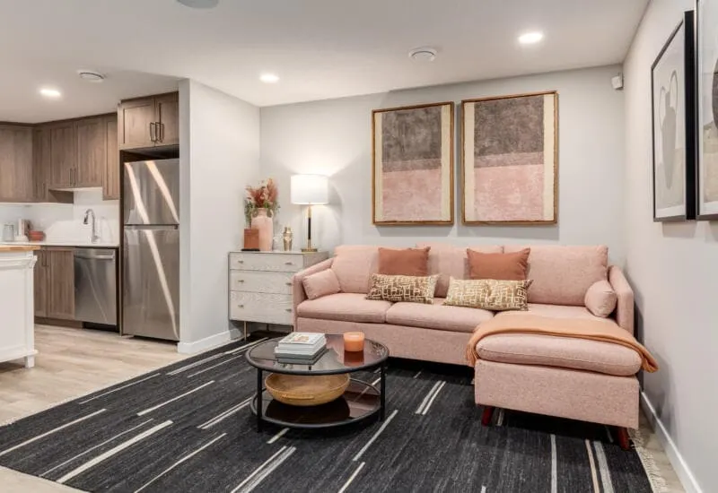 Modern SE Calgary 1BR • Free Parking • 58” 4K TV - Image 1