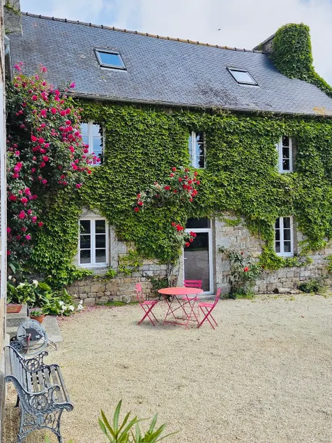 Typical Breton house - Côtes d'Armor - Image 1
