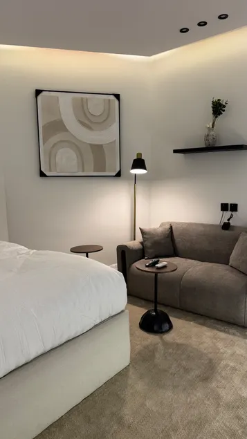 Elegant Hotel Studio | Self Check-in | Quiet and Distinctive - Image 1