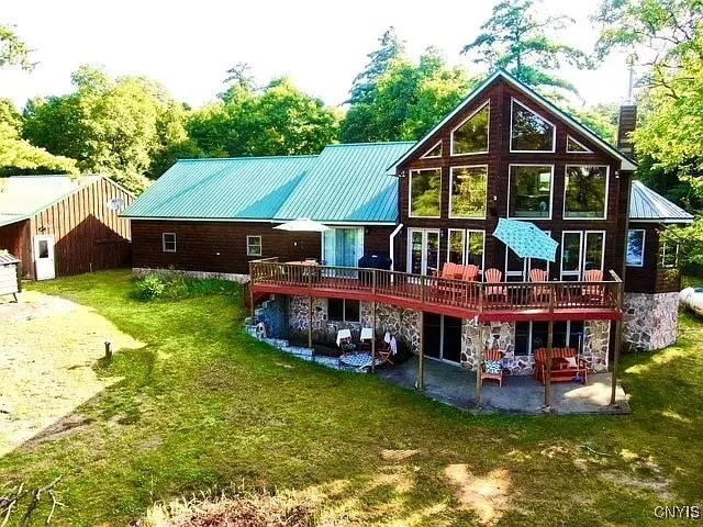 Lake Cabin 8 acres private dock fire pit hot tub g - Image 1