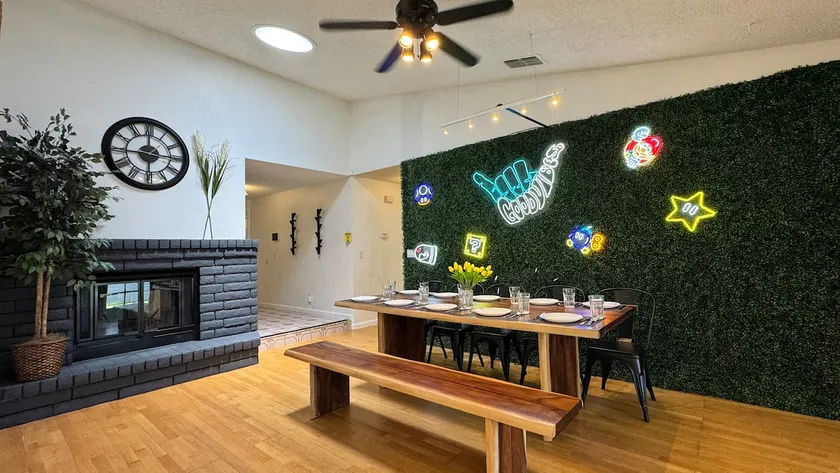 Epic Fun | 4bd & 2ba | Spacious - Image 1