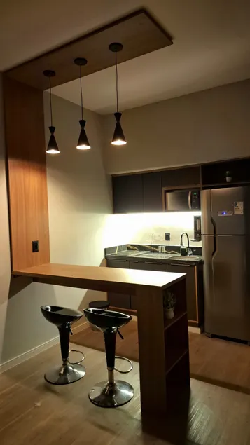 Modern Apartment not Downtown - Image 1