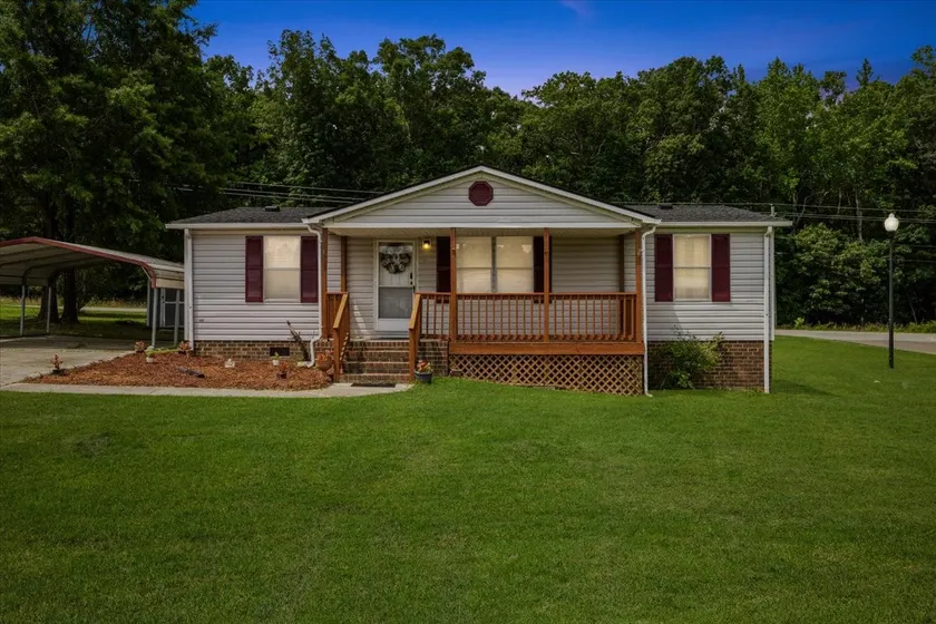 Relax in Roxboro | Rural Feels, Centrally Located - Image 1