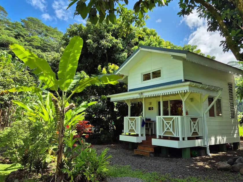 Hibiscus Bungalow - Ecolodge Mata Api - Image 1