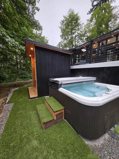 Estela's Sauna+Cold Plunge+Hot Tup - Image 1