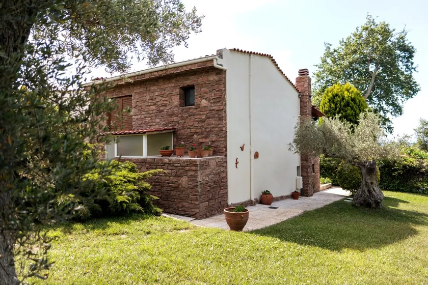 THE  BEAUTIFUL HOUSE - Image 1