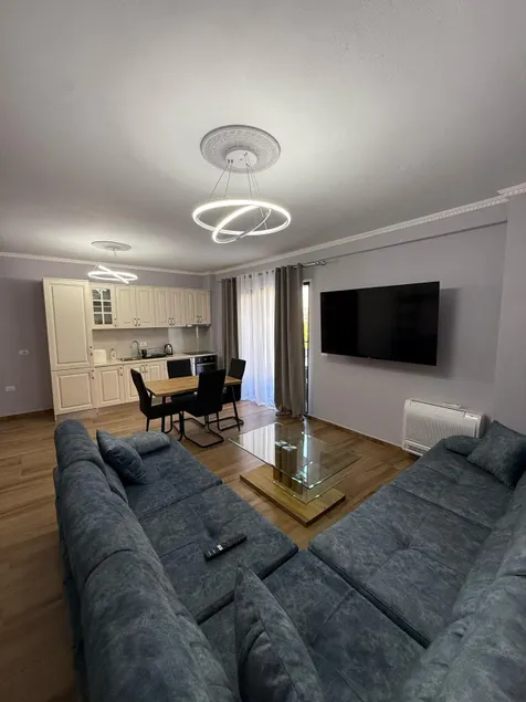 Stylish Flat • 50m to Beach - Image 1