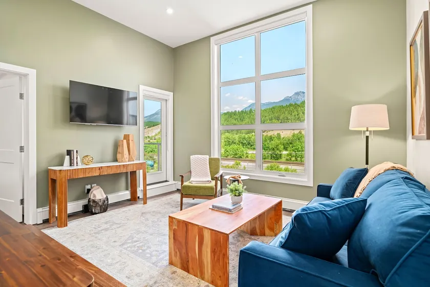 Top-Floor 2BR Golden Haven | Private Balcony + BBQ - Image 1