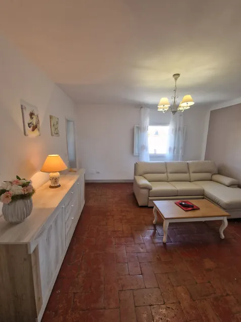 Three-room apartment in the main square of Boccaccio - Image 1