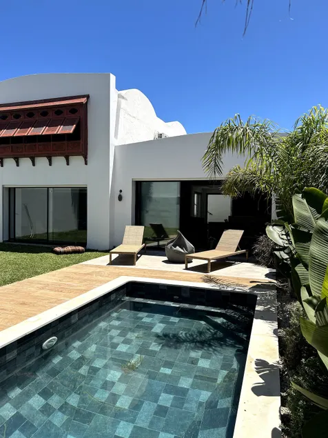 Refined villa 100 m from Mansourah Beach - Image 1