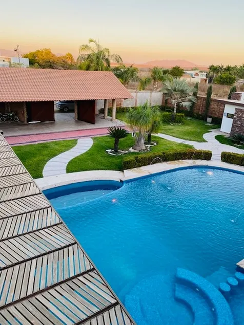 Los Agaves Country Club - Image 1