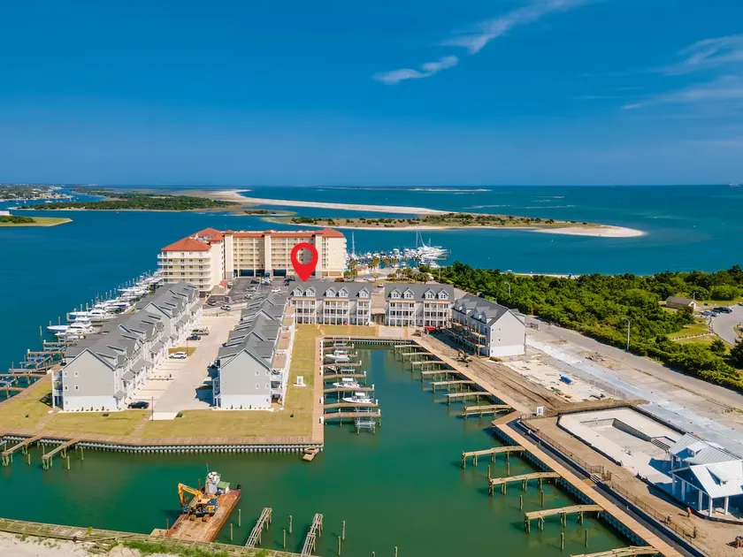 Crystal Coast Getaway - Image 1