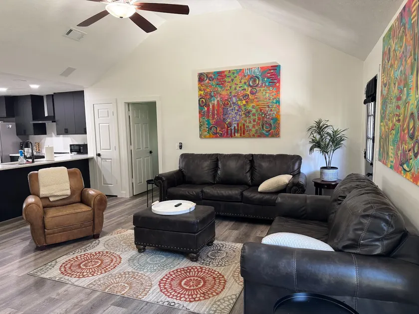 Modern Comfort in N Columbus! - Image 1