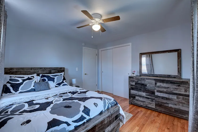 Charming & Central Condo - Image 1