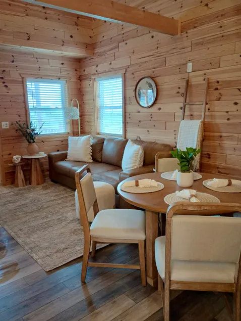 The Aloha Retreat in Ashtabula - Image 1
