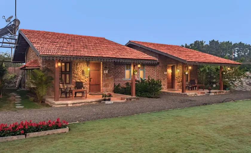 Lake House Marigold | 1BR Plunge Pool - Image 1