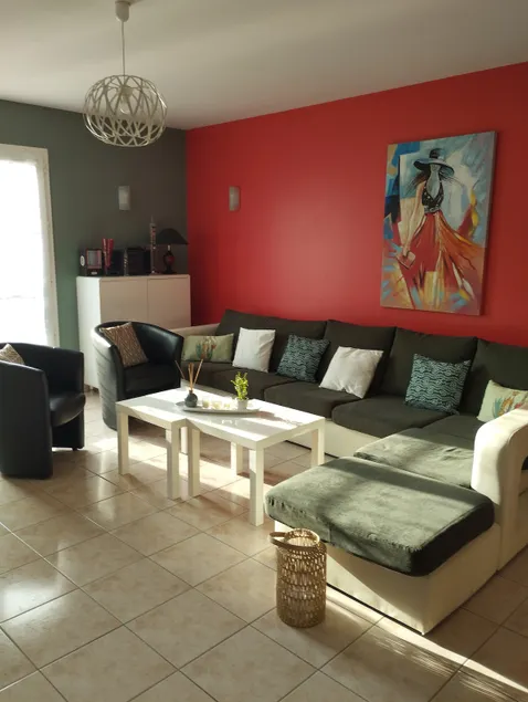 La Maison Bleue, 3-star rating - Image 1