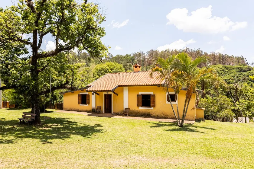 Casa Amarela: fireplace, balcony, view and space - Image 1