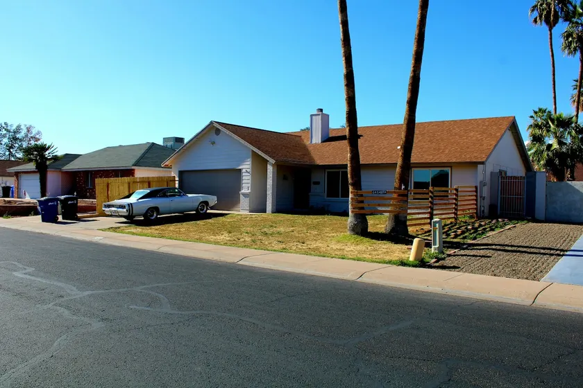 xx Gilbert Pet Friendly home xx - Image 1