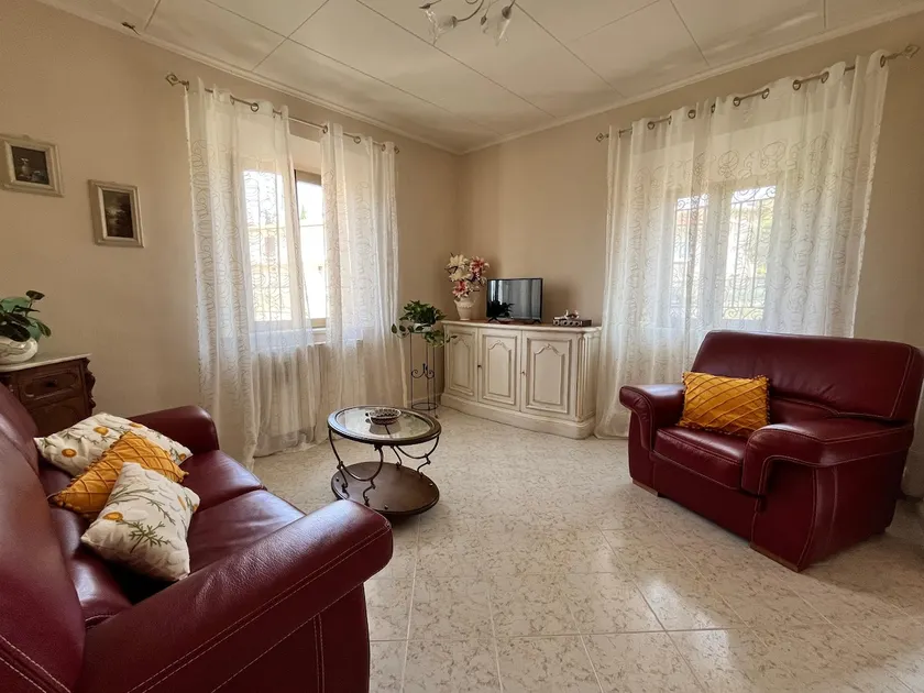Tata's little house - Image 1