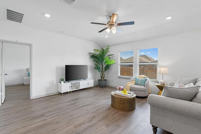 4BR Retreat • Biz & Family - Image 1