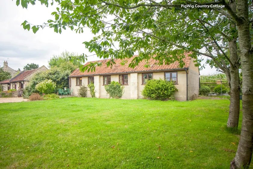 Beeches Farmhouse Country Cottages & Rooms - Image 1