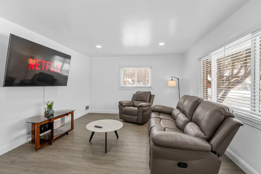 Spacious 2bd/1.5ba Home - Image 1