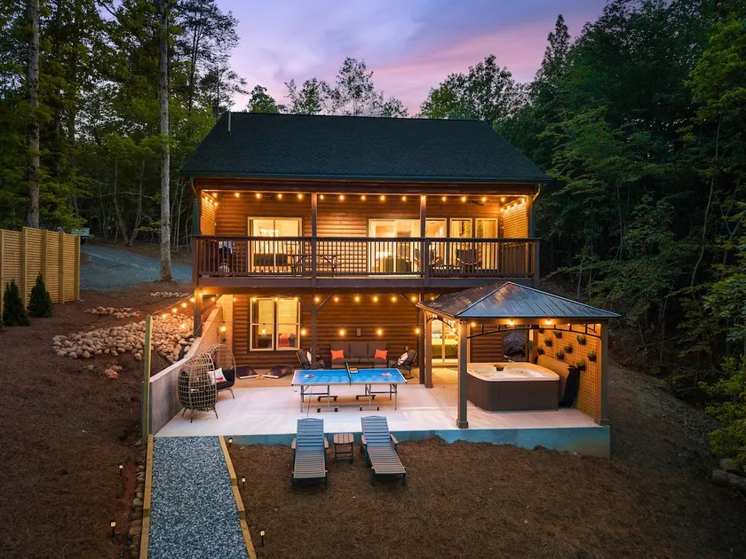 Lakefront Cabin | Hot Tub & Dock | Near Helen - Image 1