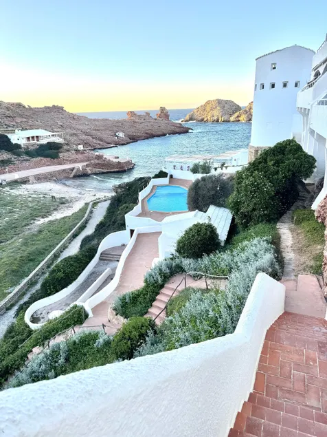 Beachfront Apartment in Cala Morell - Image 1