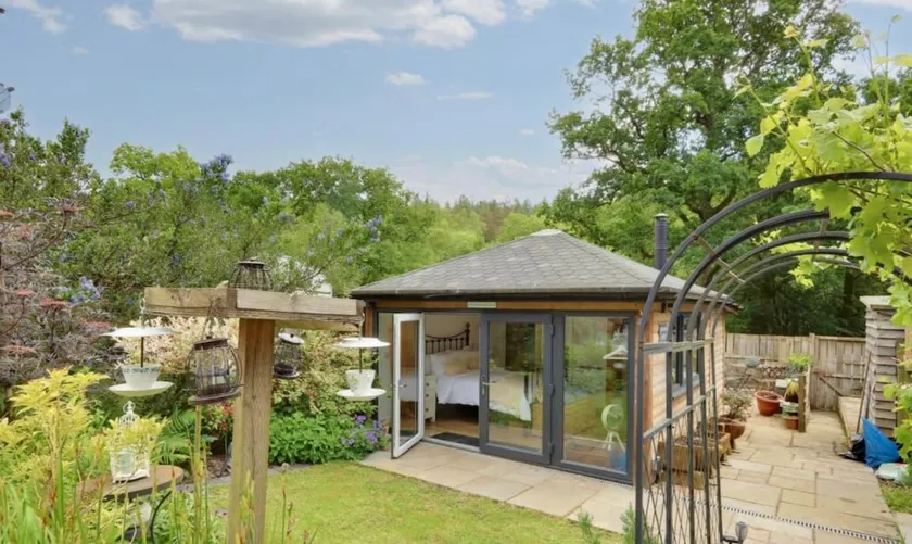 Holders Cabin - Image 1