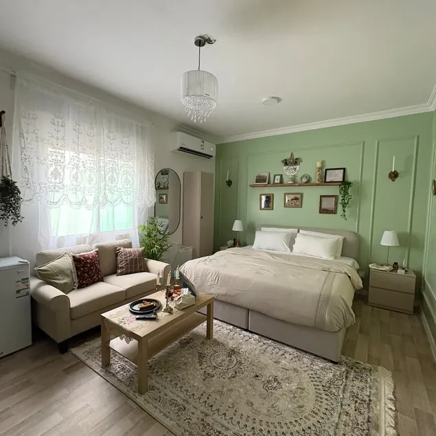 Mint Studio 2 - Image 1