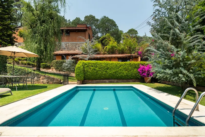 Cozy House with cooker, pool and near Golf Club - Image 1