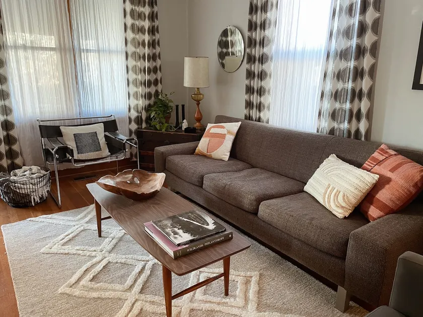 The Bird's Nest: Charming Dundee Artist's Bungalow - Image 1