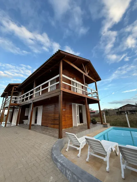 Cozy house near the sea 01 - Image 1