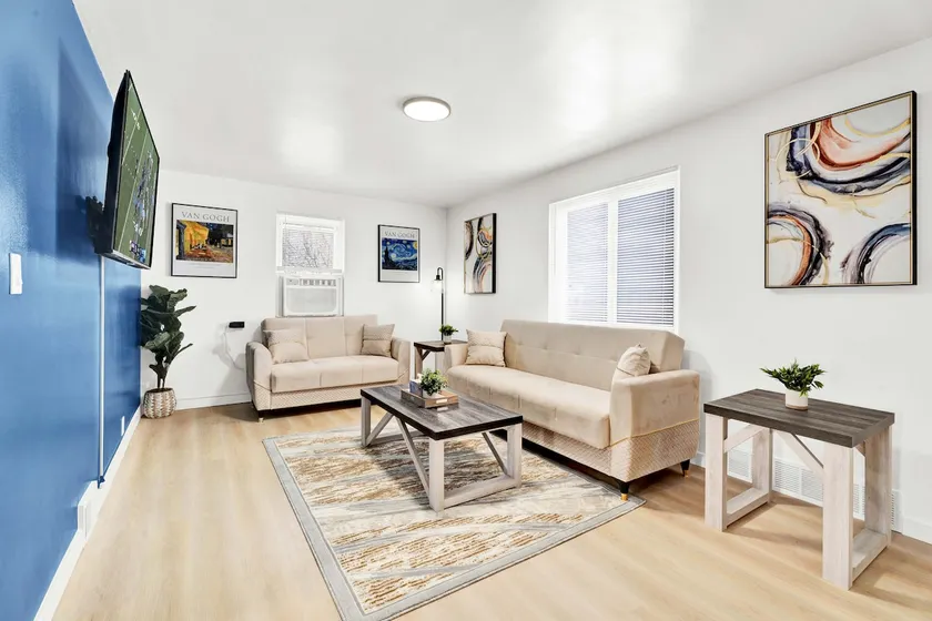 Modern Loft Near Great Lakes Outlets + Oakland U - Image 1