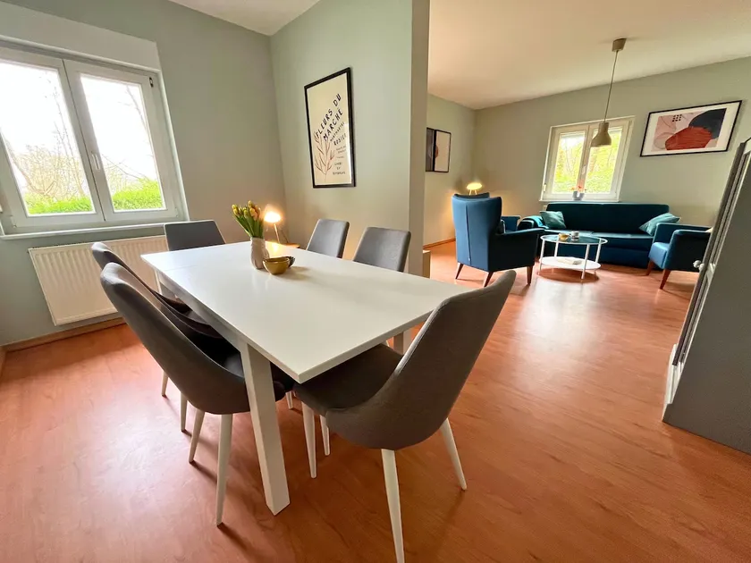 Apartment in an idyllic forest location in Bergen - Image 1